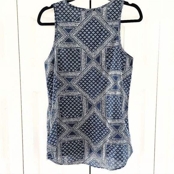 North Face Blue & White Kercheif Print Summer Lightweight Sleeveless Top… - Picture 2 of 4